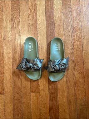 Fenty by Rihanna x Puma Bow Slides Green 8.5 Read Marks